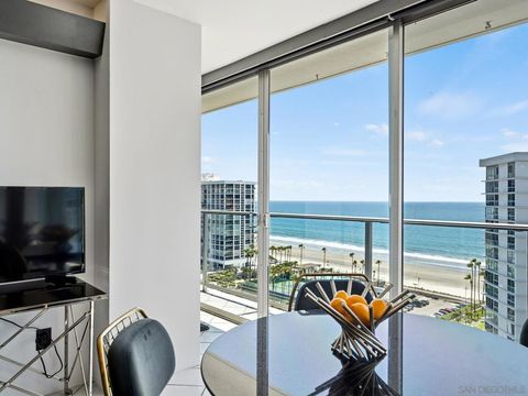 Photo of 1770 Avenida Del Mundo #1401, Coronado, CA 92118 (MLS # 260010775SD)