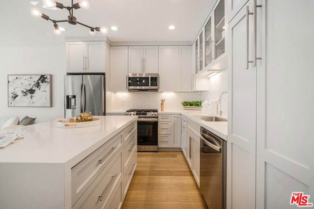 Properties 1 13045 Pacific 110