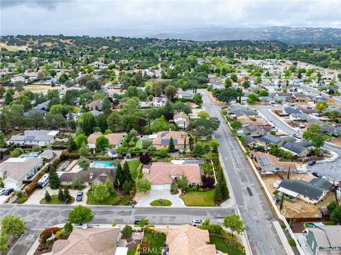 Tiny photo for 715 Oriole Way Way, Paso Robles, CA 93446 (MLS # NS26080715)