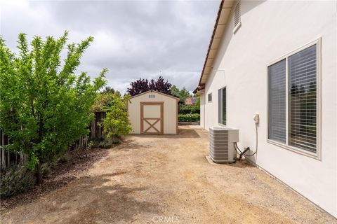 Tiny photo for 715 Oriole Way Way, Paso Robles, CA 93446 (MLS # NS26080715)