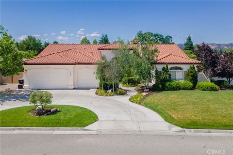 Photo of 715 Oriole Way Way, Paso Robles, CA 93446 (MLS # NS26080715)