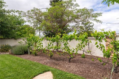 Tiny photo for 715 Oriole Way Way, Paso Robles, CA 93446 (MLS # NS26080715)