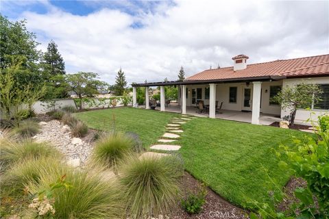 Tiny photo for 715 Oriole Way Way, Paso Robles, CA 93446 (MLS # NS26080715)