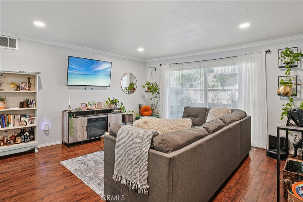 1062 A Cabrillo Park Drive B