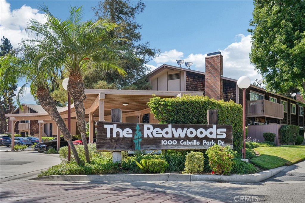Move-In Ready Condo in the Highly Desirable Redwoods Community.
Welcome to your new home—an upgraded and turnkey condo that perfectly blends comfort, convenience, and style. Nestled within the highly sought-after Redwoods Community, this residence features a bright, open floor plan, abundant natural light, and modern upgrades throughout, making it truly move-in ready.
Step into the spacious living room, seamlessly connected to the dining area and kitchen—an ideal layout for both entertaining and everyday living. The bedroom is generously sized, filled with natural light, and paired with a beautifully remodeled bathroom for a touch of luxury.
One of the standout features is the private fenced backyard, complete with an enclosed patio and extra storage. Whether you’re enjoying a quiet morning coffee, hosting a weekend BBQ, or simply unwinding after a long day, this space offers a perfect outdoor retreat.
The pet-friendly community provides a serene and welcoming atmosphere, with beautifully landscaped grounds, while keeping you just minutes from everything you need. Conveniently located near the 55, 5, and 22 freeways, you’ll have quick access to Main Place Mall, South Coast Plaza, local dining, parks, and John Wayne Airport.
This condo is not only a fantastic fit for first-time buyers and downsizers, but also a smart opportunity for savvy investors seeking a low-maintenance property in a prime location.
Don’t miss your chance to own in one of the area’s most desirable communities—schedule your showing today before it’s gone!