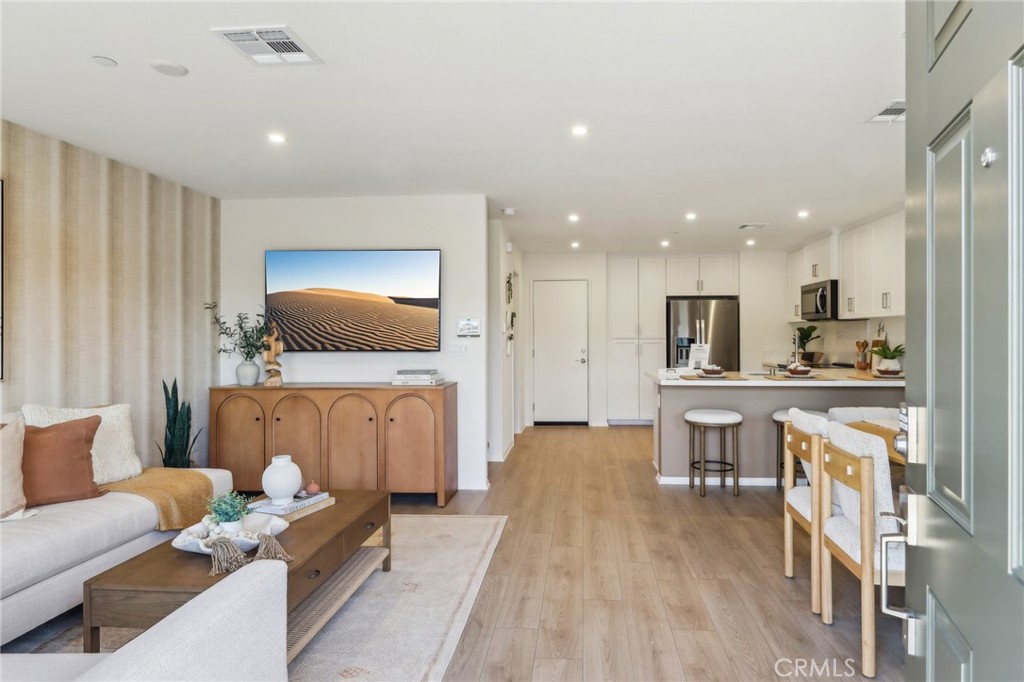 6392 Sierra Vista Lane 4