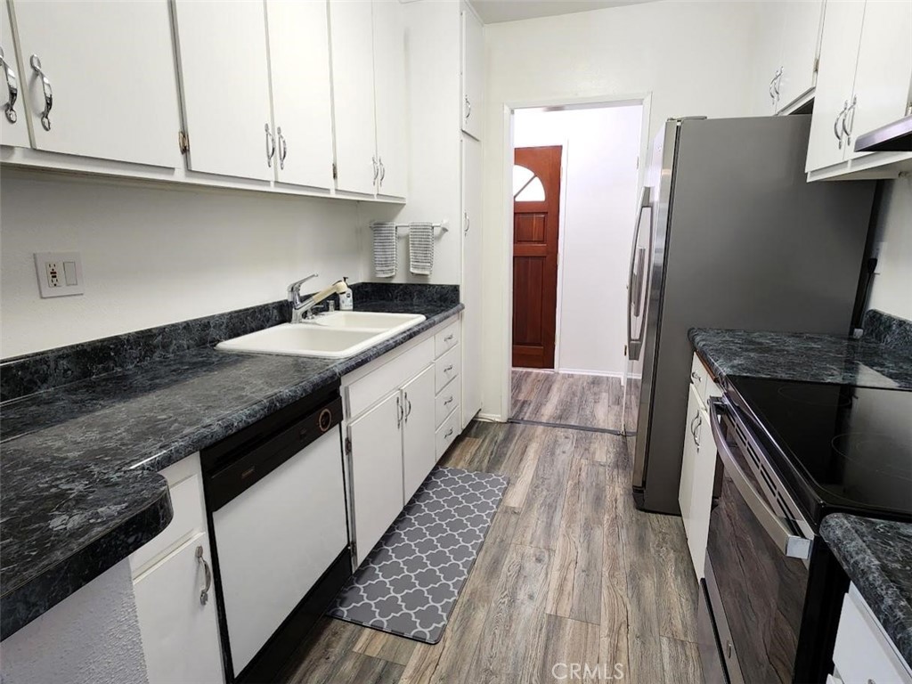 18307 Burbank Boulevard 14
