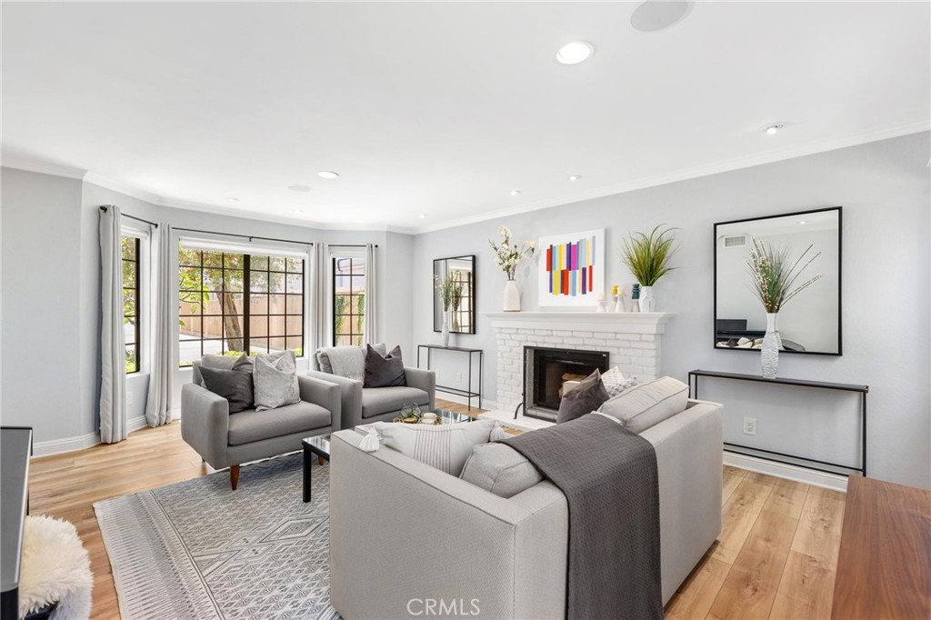 2007 Dufour Avenue B