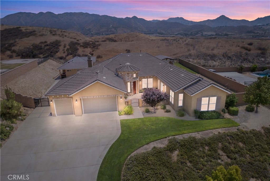 3086 Crystal Ridge Lane