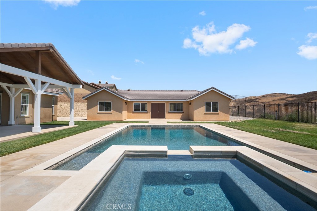 3086 Crystal Ridge Lane