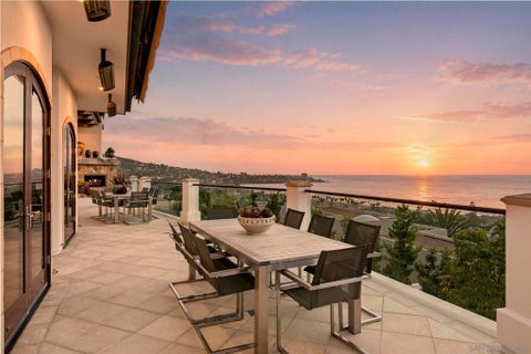 Photo of 2516 Ruette Nicole, La Jolla, CA 92037 (MLS # 260020730SD)