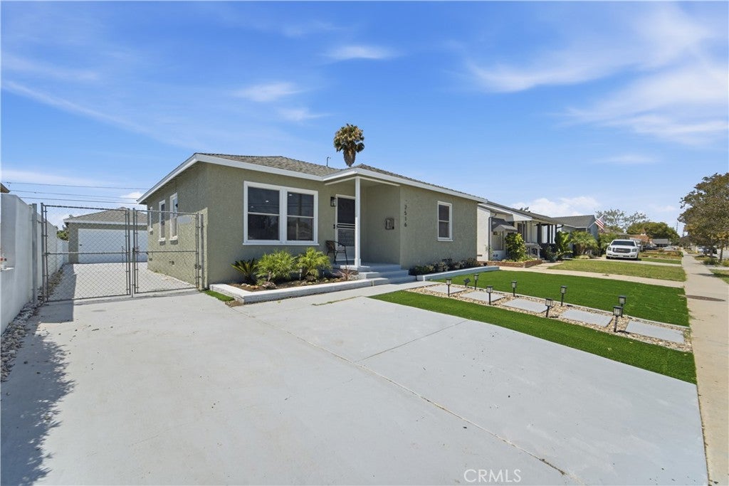2516 W 164th Street