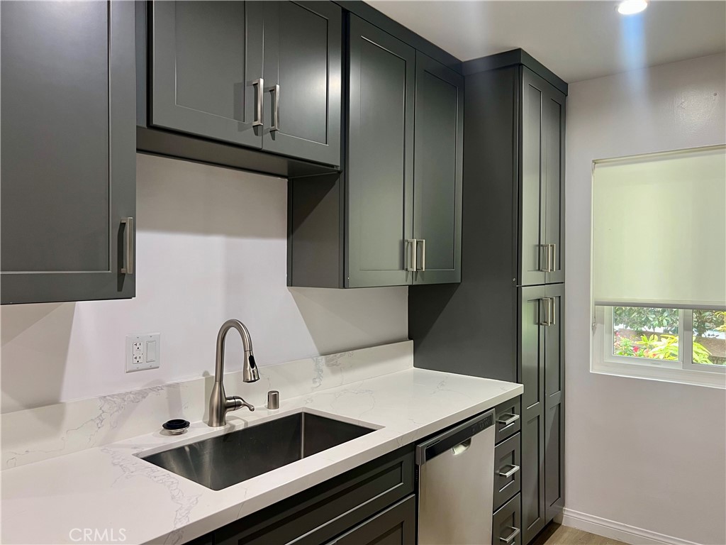 Welcome to at 1422 North Fairfax Avenue, a recently remodeled, stylish and trendy residence in the heart of West Hollywood. This charming, MODERN 1-bedroom, 1-bathroom unit spans 700 square feet, offering a cozy and contemporary living space perfect for your urban lifestyle. Step inside to find a bright and open living area, designed to maximize both comfort and functionality. The well-appointed kitchen features ample storage and sleek appliances, making meal preparation a breeze. The spacious bedroom provides a serene retreat, complete with generous closet space and easy access to the bathroom. Enjoy the convenience of on-site laundry facilities and the added benefit of an included parking spot, ensuring your day-to-day living is as effortless as possible. Located in the vibrant West Hollywood neighborhood, this unit places you amidst some of the trendiest dining, shopping, and entertainment options the city has to offer. Experience the dynamic energy and unique charm of WeHo right at your doorstep.