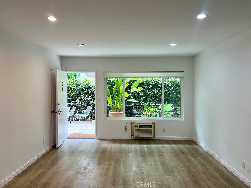 Properties 1 1422 N Fairfax Ave 2