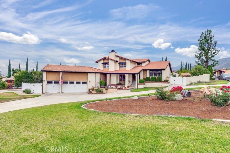 2429 Cliff Road