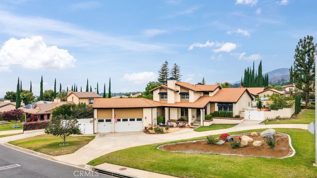 2429 Cliff Road