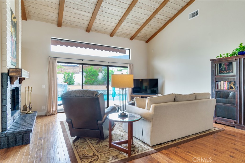 2429 Cliff Road