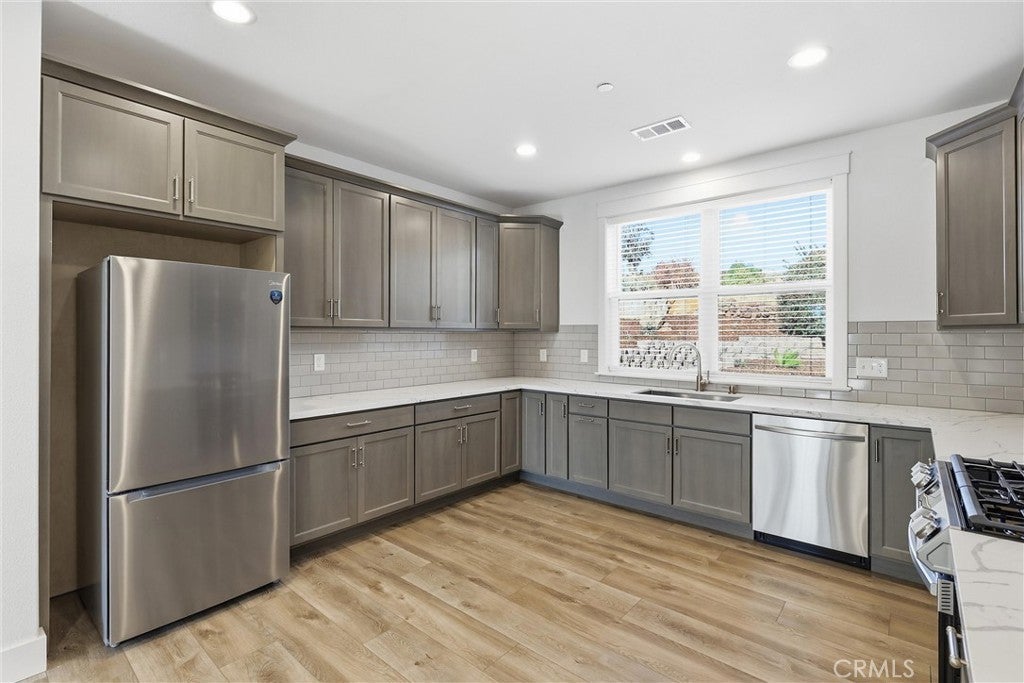 196 Valley Ridge