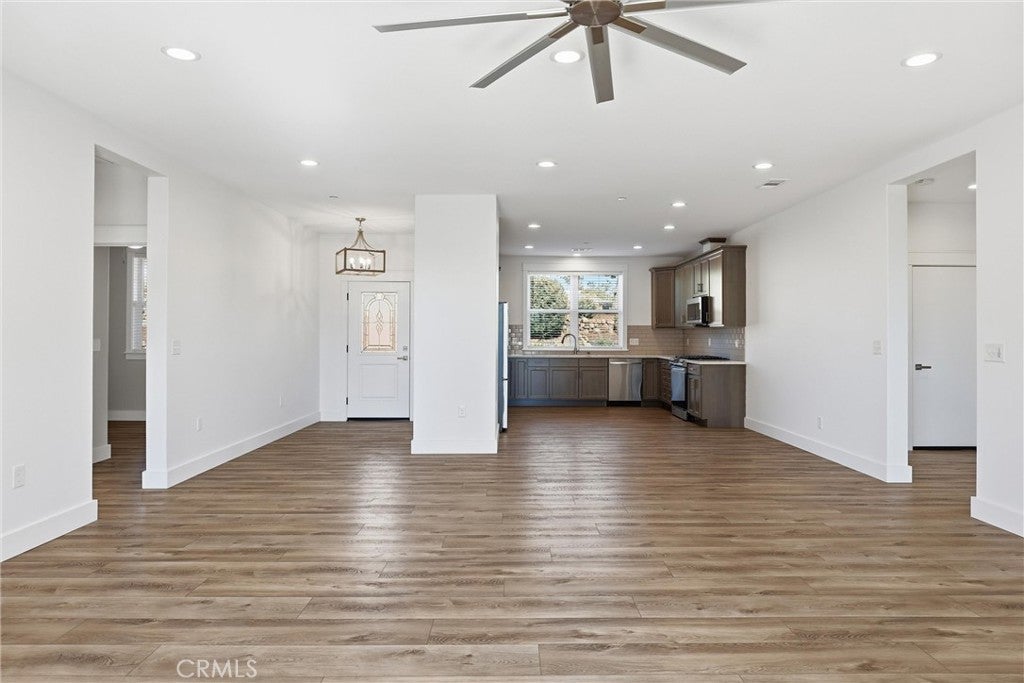 196 Valley Ridge
