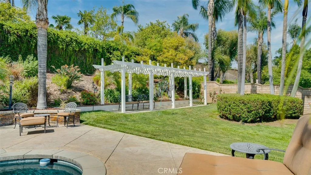 Upland, California 91784, United States, 4 Bedrooms Bedrooms, ,4 BathroomsBathrooms,Residential,Pending,166036