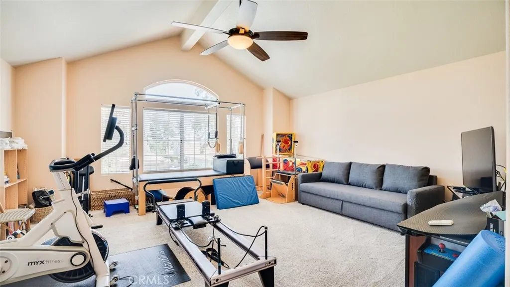 Upland, California 91784, United States, 4 Bedrooms Bedrooms, ,4 BathroomsBathrooms,Residential,Pending,166036