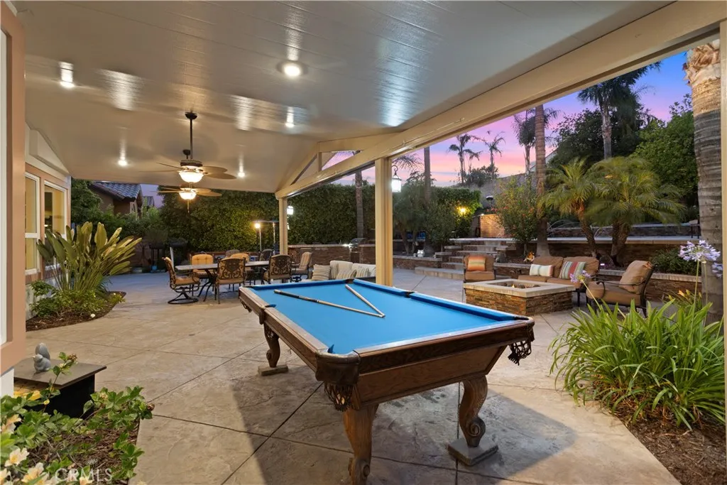 Upland, California 91784, United States, 4 Bedrooms Bedrooms, ,4 BathroomsBathrooms,Residential,Pending,166036