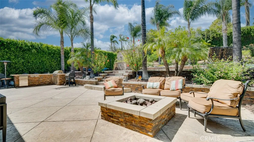 Upland, California 91784, United States, 4 Bedrooms Bedrooms, ,4 BathroomsBathrooms,Residential,Pending,166036