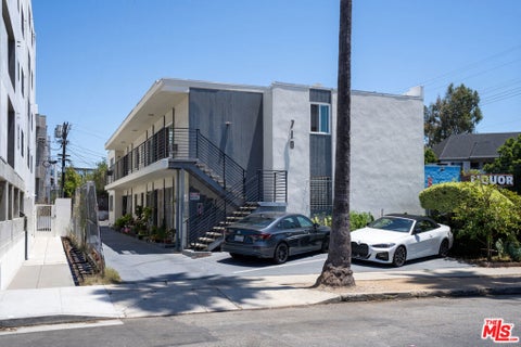 Photo of 710 N Hudson Avenue, Los Angeles, CA 90038 (MLS # 26867069)