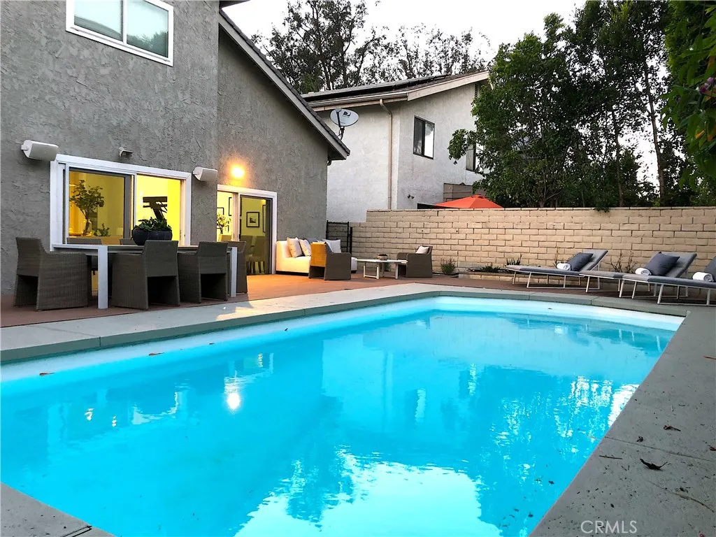 Valley Village, California 91607, United States, 4 Bedrooms Bedrooms, ,3 BathroomsBathrooms,Residential,Active,235950