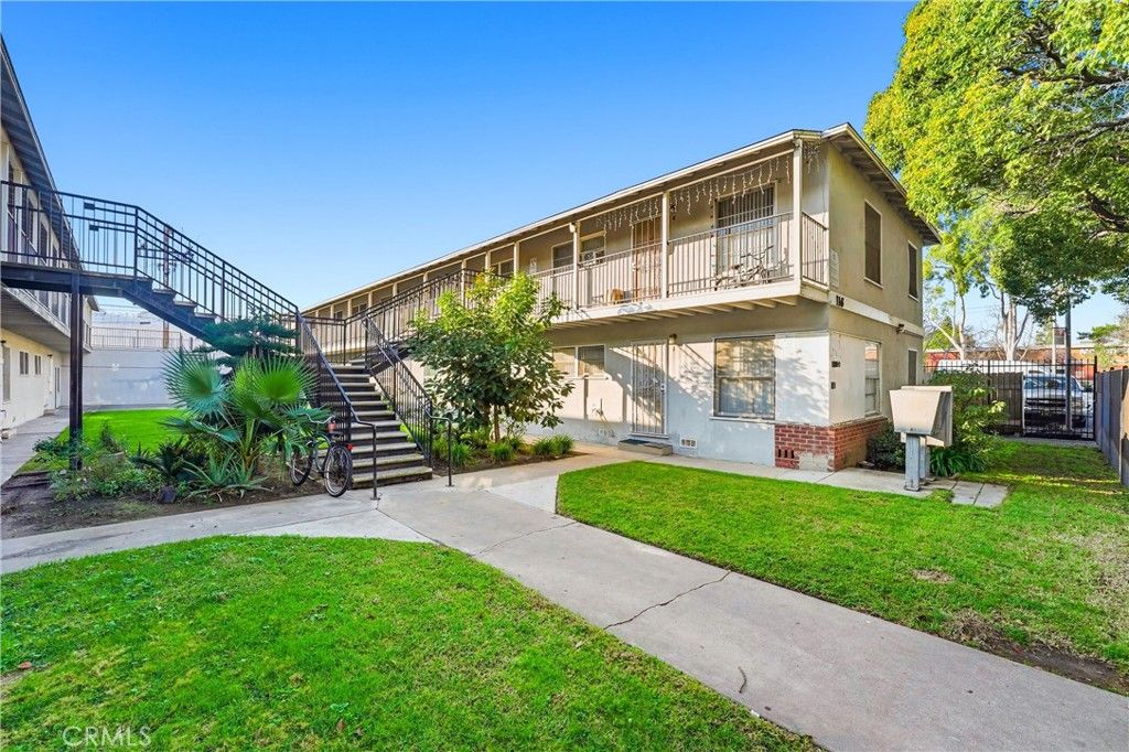 Photo of 116 S Orange Ave, Santa Ana, CA 92701 (MLS # PW26035733)