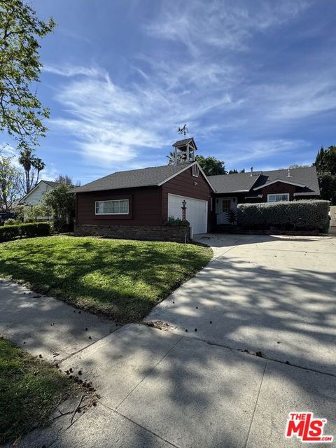 Photo of 6053 Atoll Avenue, Valley Glen, CA 91401 (MLS # 26661591)