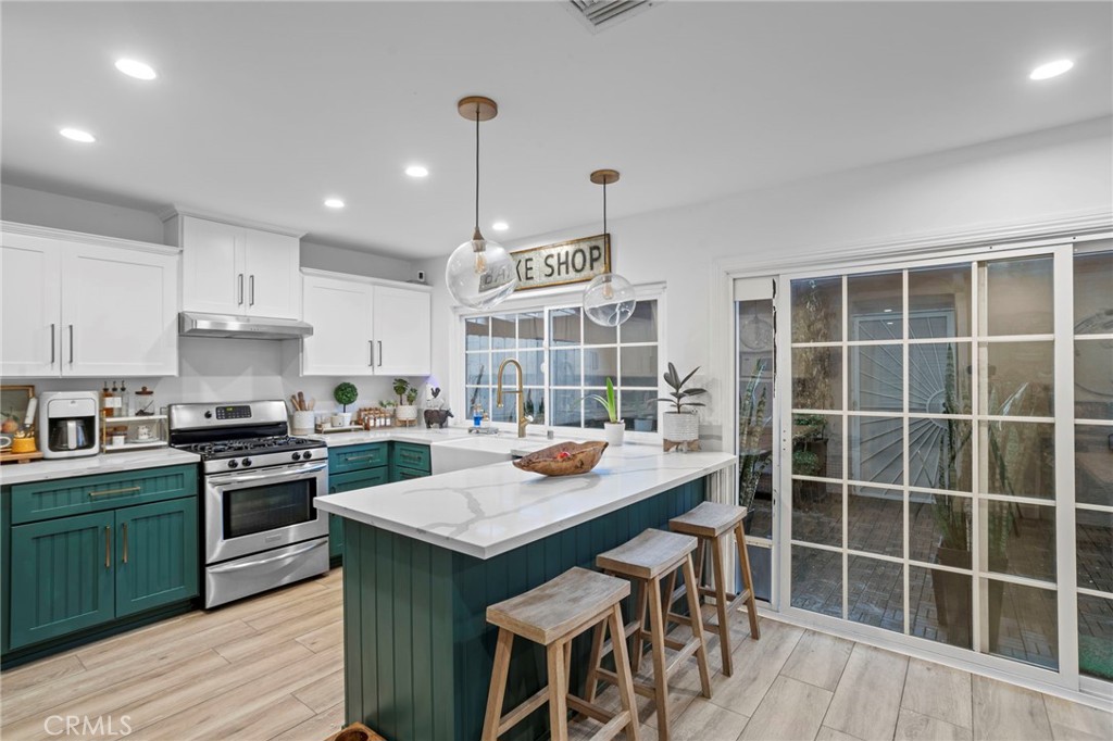 10330 Downey Avenue 34