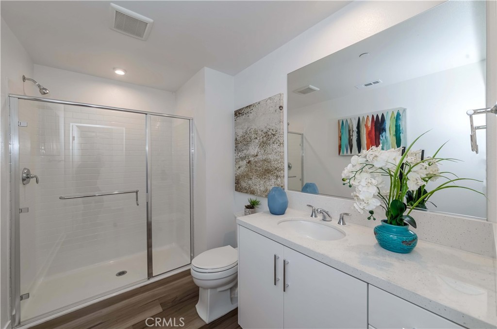 1403 W Bushell Street