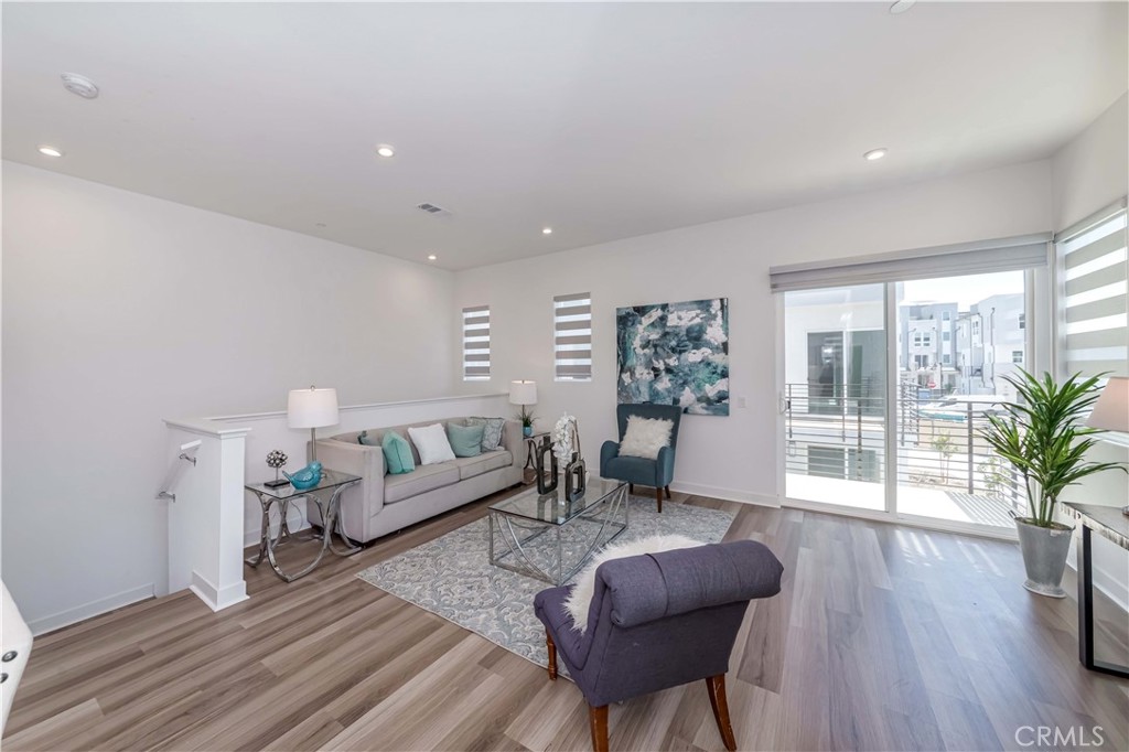 1403 W Bushell Street