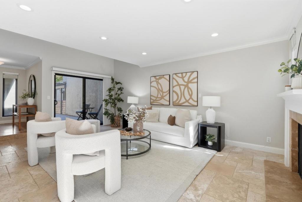1685 Sandyrock Court