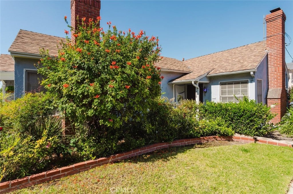 817 N Verdugo