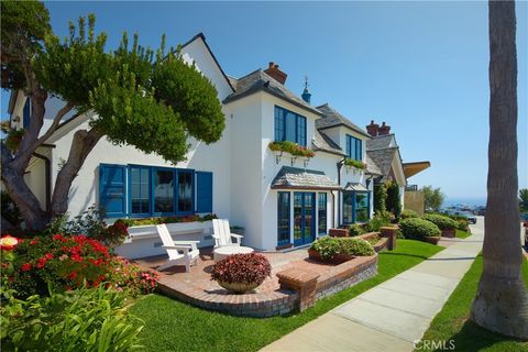 Photo of 2800 Ocean Boulevard, Corona Del Mar, CA 92625 (MLS # NP25272402)