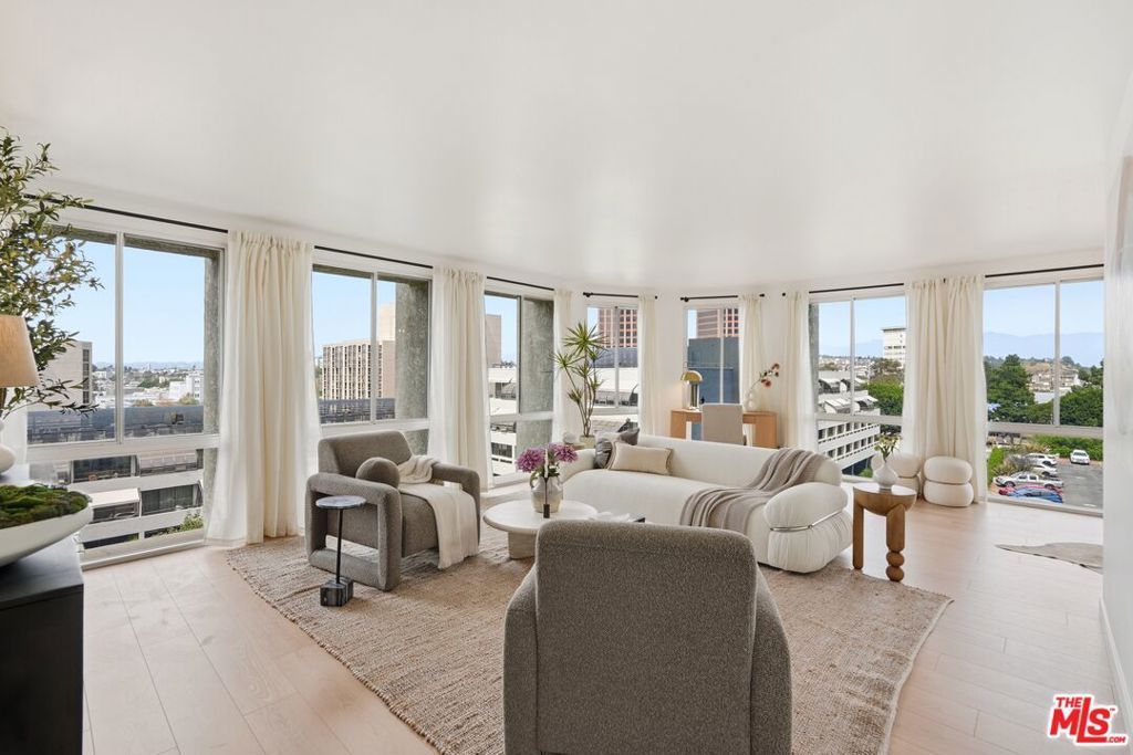 Photo of 800 W 1st Street #710, Los Angeles, CA 90012 (MLS # 26672675)