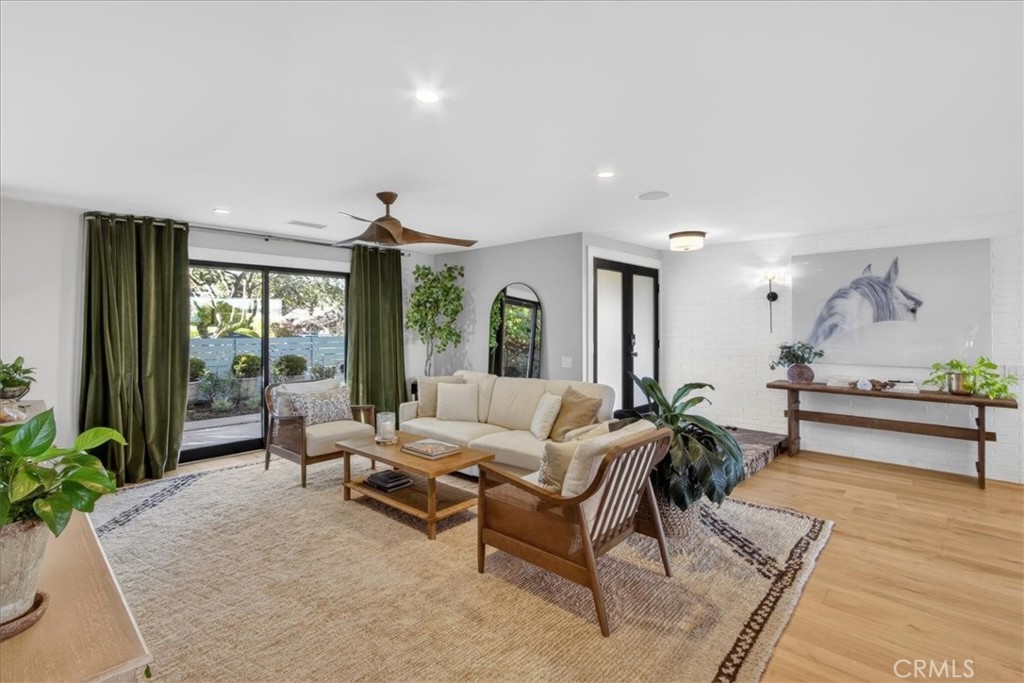 25281 Via Piedra Blanca