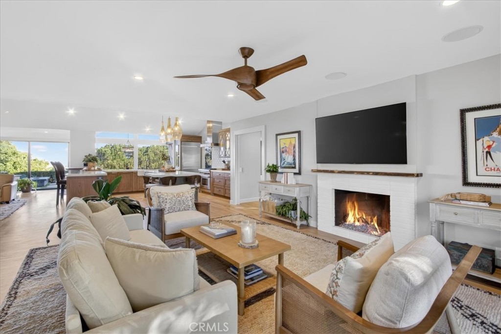 25281 Via Piedra Blanca