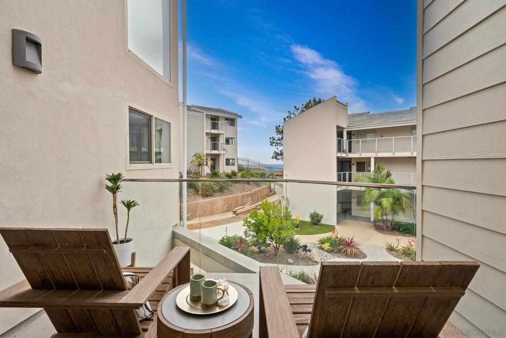 135 S Sierra Ave 23