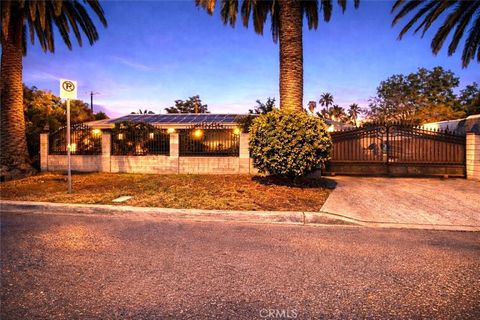 Photo of 7705 Ben Ave, North Hollywood, CA 91605 (MLS # SR26084875)