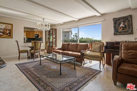 Tiny photo for 2546 Cordelia Road, Los Angeles, CA 90049 (MLS # 26652441)