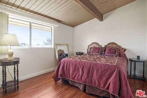 Tiny photo for 2546 Cordelia Road, Los Angeles, CA 90049 (MLS # 26652441)