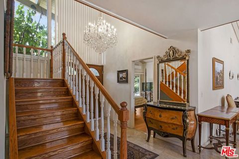 Tiny photo for 2546 Cordelia Road, Los Angeles, CA 90049 (MLS # 26652441)