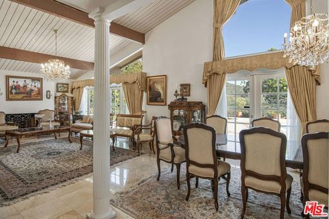 Tiny photo for 2546 Cordelia Road, Los Angeles, CA 90049 (MLS # 26652441)