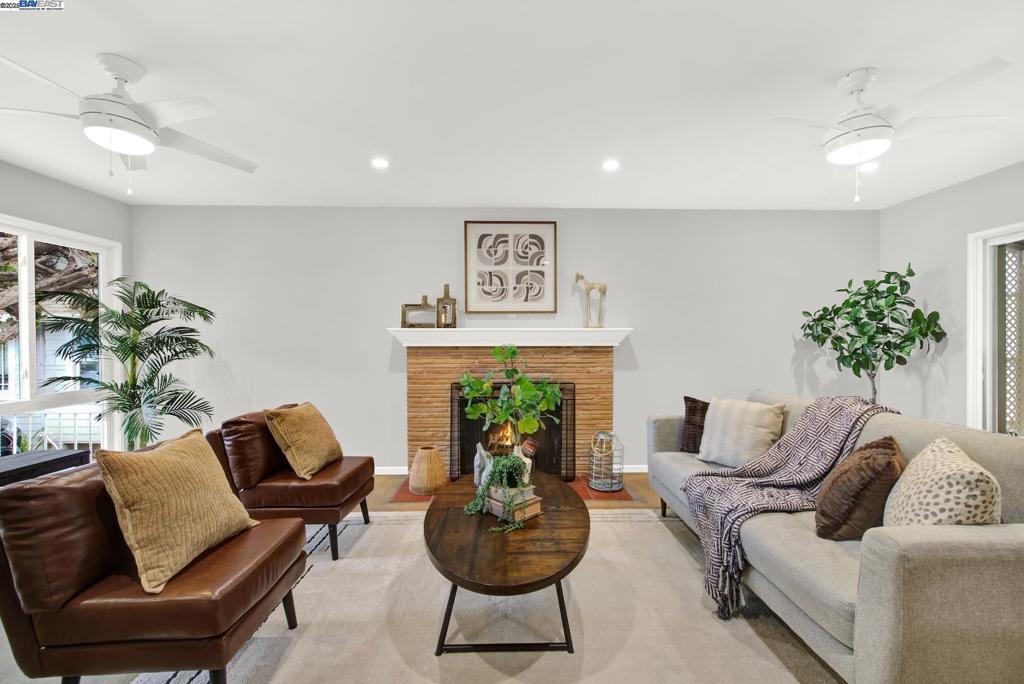 LAUREL DISTRICT - Residential Income