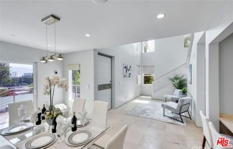 Photo of 3943 Fredonia Drive #., Los Angeles, CA 90068 (MLS # 26667905)