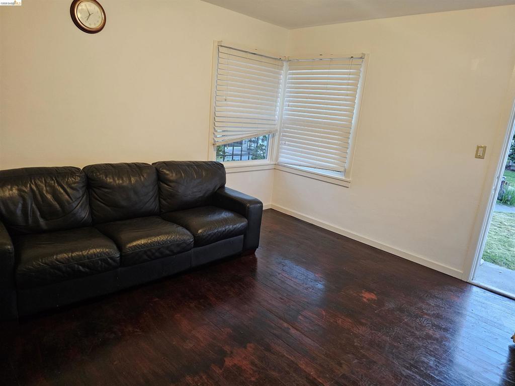 140 W Chanslor ave