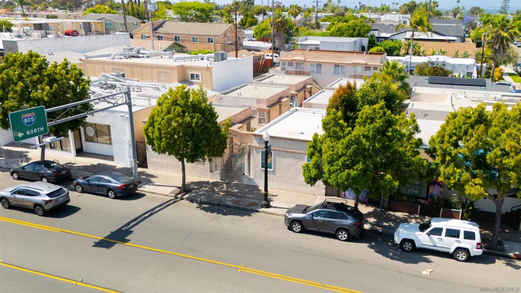 3226 Adams Ave